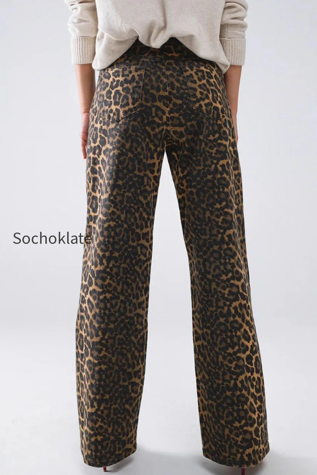 leopard-chic-straight-leg-jeans