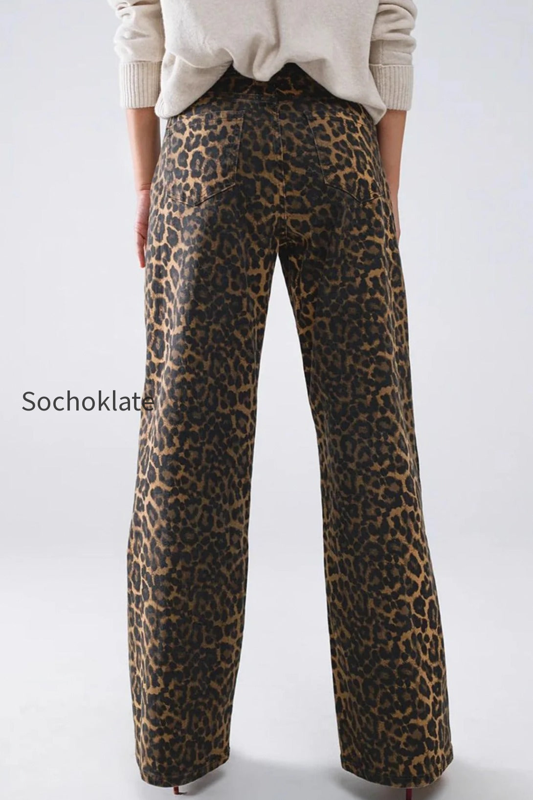 leopard-chic-straight-leg-jeans