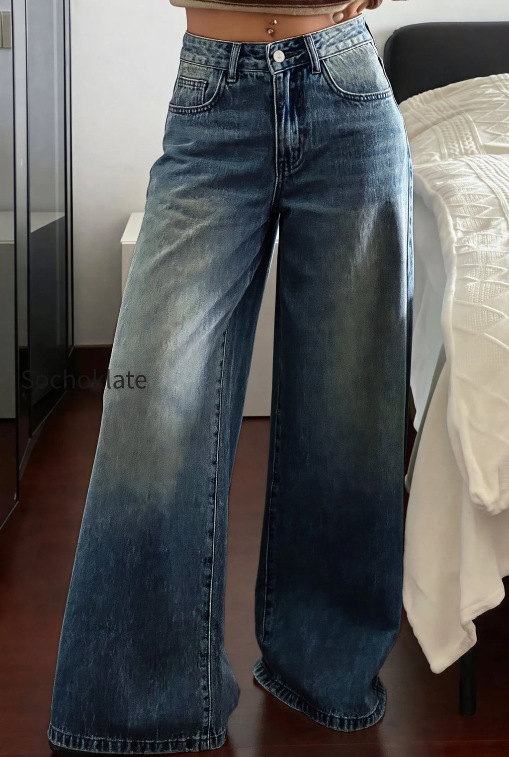 star-patch-wide-leg-jeans