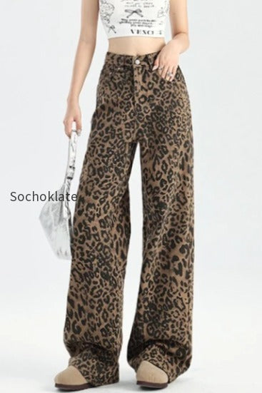 leopard-print-wide-leg-jeans