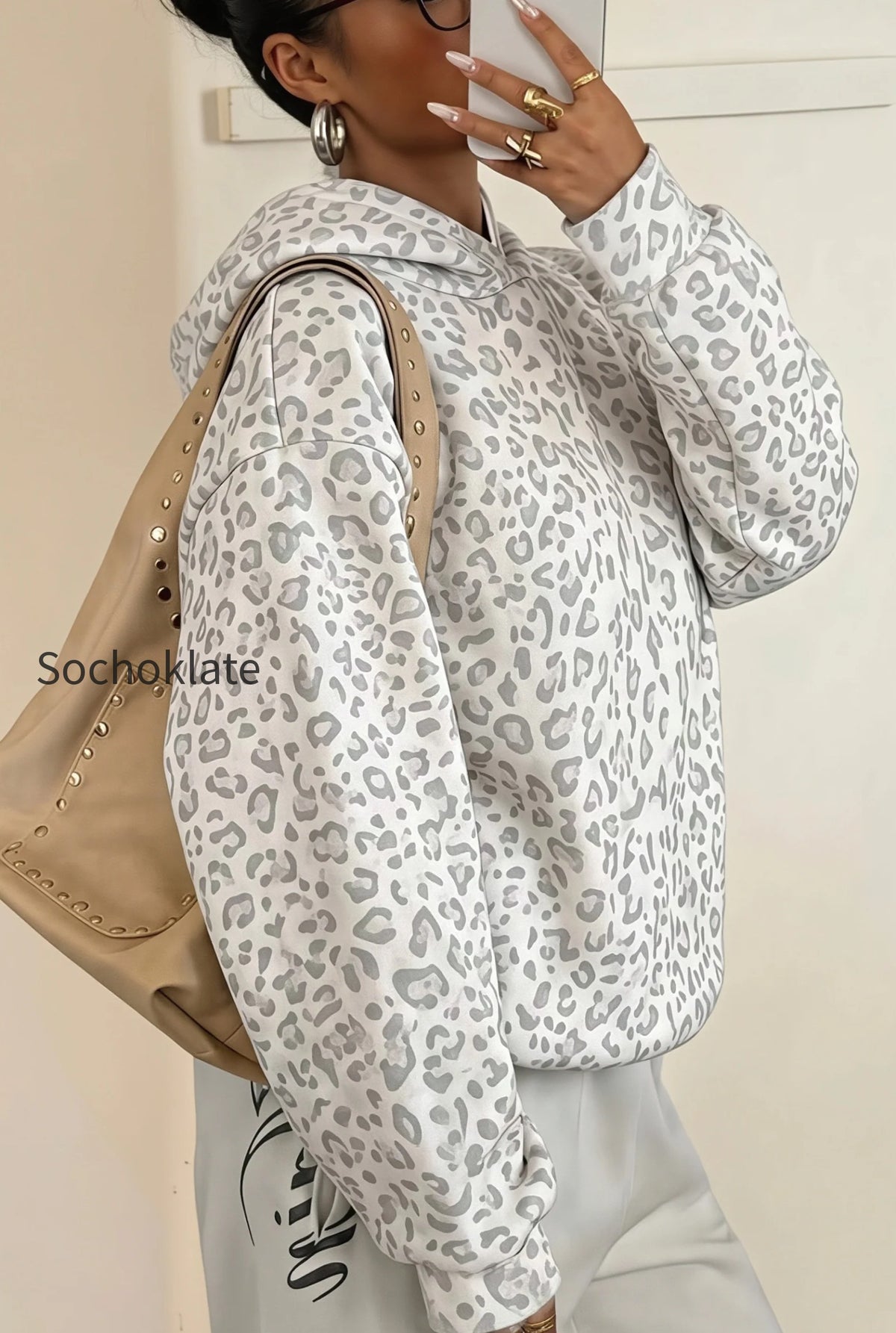 leopard-print-casual-chic-hoodie