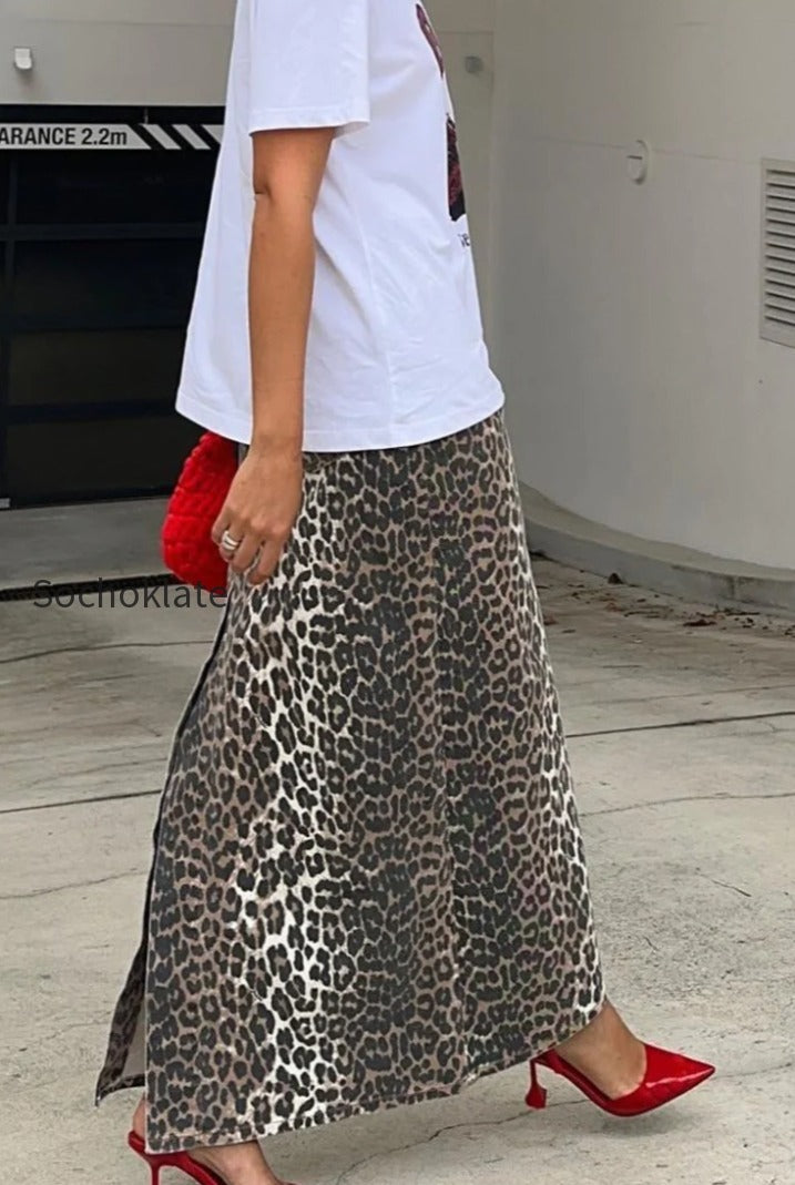 leopard-print-front-slit-maxi-skirt