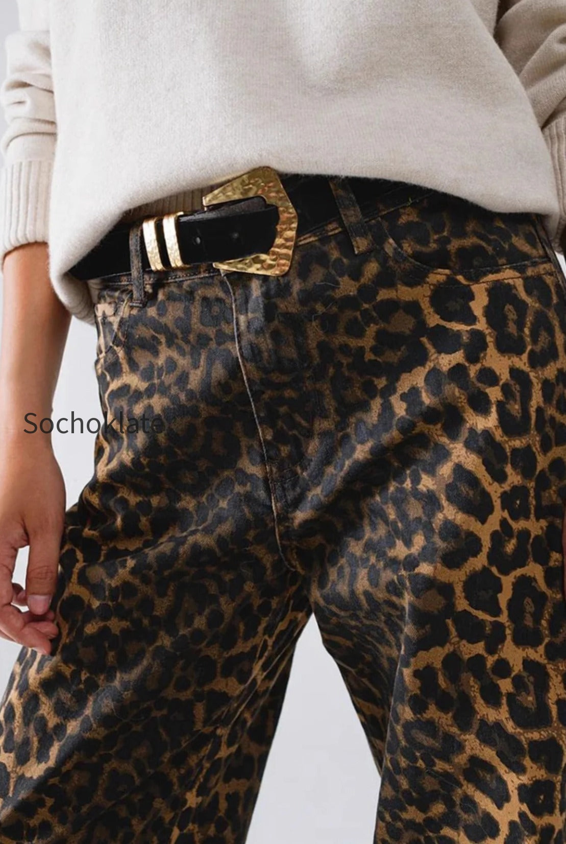 leopard-chic-straight-leg-jeans