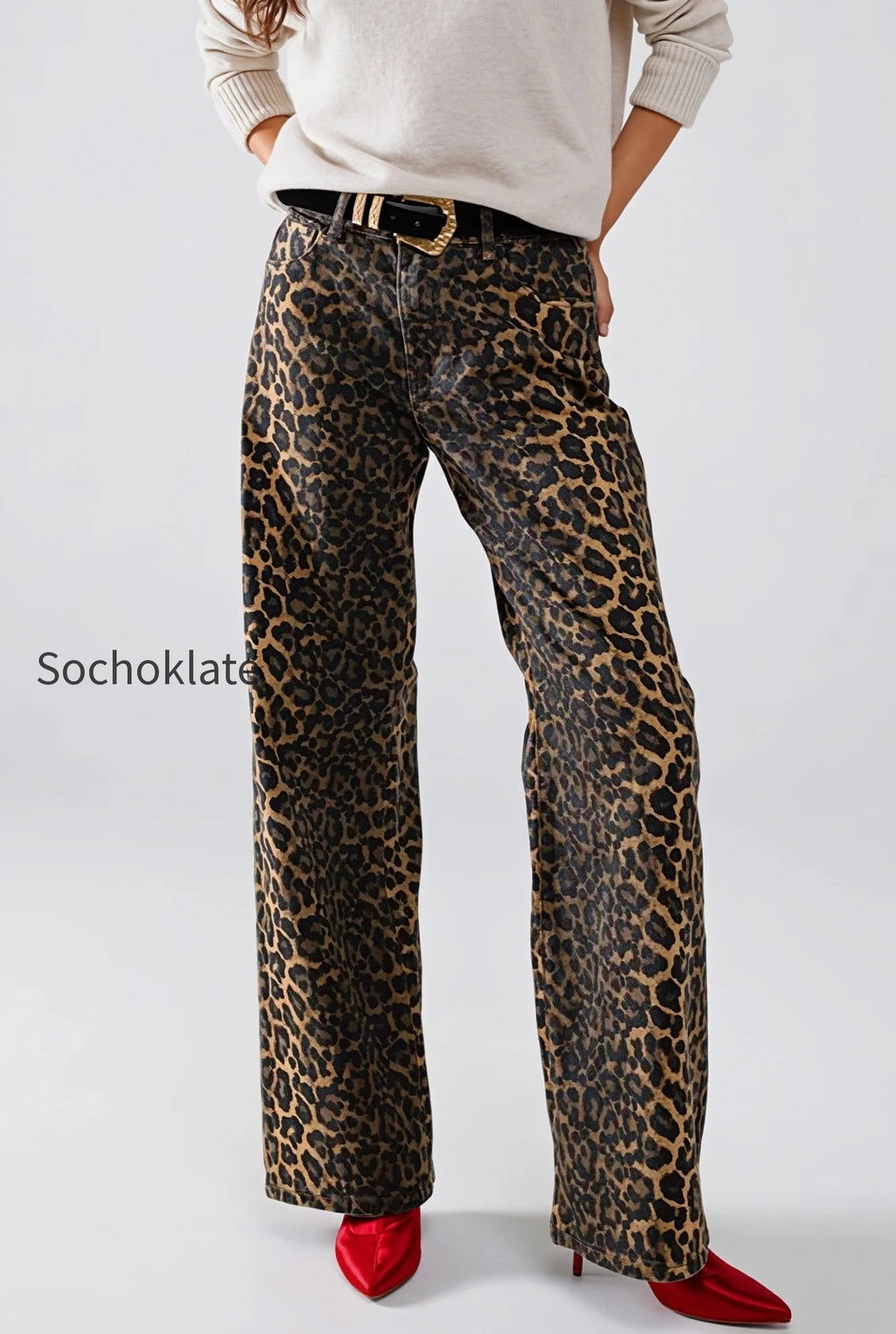 leopard-chic-straight-leg-jeans