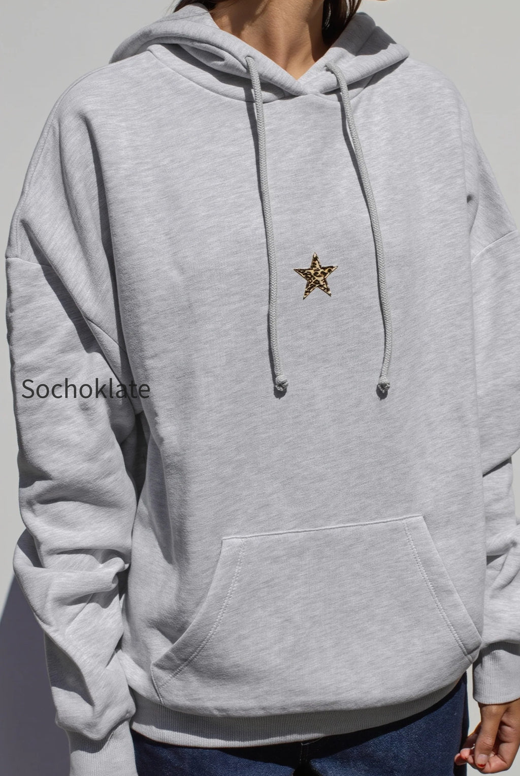 leopard-star-patch-pullover-hoodie